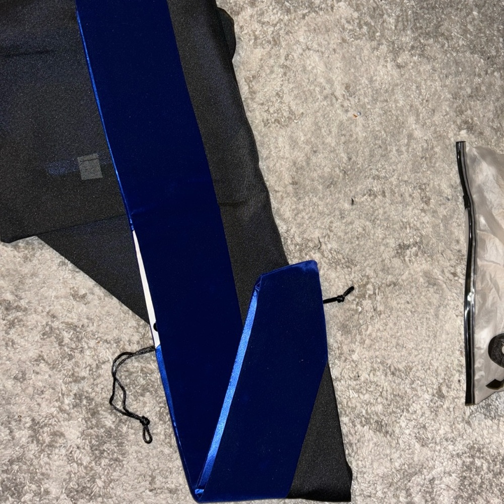 Graduation gown, matte black/hat, navy blue honor stole and hood for masters